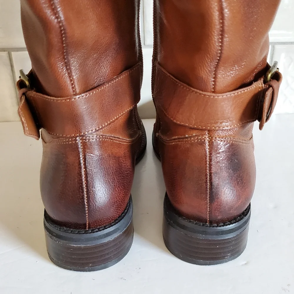 Enzo Angiolini 6.5 Vernished Leather Riding Boots Old Money Equestrian Classic